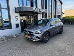 Grijs, metallic lak Gebruikt 2024 Mercedes GLA250 SUV | € 39.490 (Super prijs)