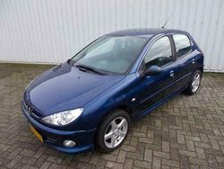 Blauw Gebruikt 2005 Peugeot 206 Hatchback | € 1.595 (Iets duurder)