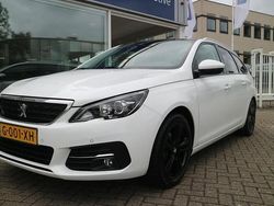 Wit Gebruikt 2020 Peugeot 308 Stationwagen | € 11.925 (Eerlijke prijs)