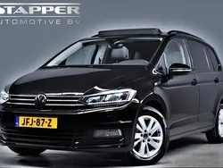 Zwart Gebruikt 2023 VW Touran Comfortline MPV | € 36.995 (Iets duurder)