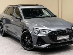 Grijs, metallic lak Gebruikt 2020 Audi e-tron S-Line SUV | € 34.495 (Duur)