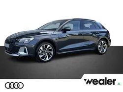Grijs Nieuw 2025 Audi A3 Sportback Advanced Hatchback | € 51.422 (Duur)