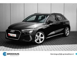 Zwart, metallic lak Gebruikt 2024 Audi A3 Sportback S-Line Hatchback | € 35.945 (Eerlijke prijs)