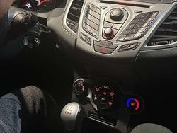 Grijs Gebruikt 2009 Ford Fiesta Trend Hatchback | € 2.400 (Eerlijke prijs)