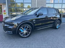 Zwart Gebruikt 2023 Lynk & Co 01 SUV | € 28.850 (Eerlijke prijs)