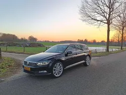 Zwart Gebruikt 2014 VW Passat Highline Stationwagen | € 15.000