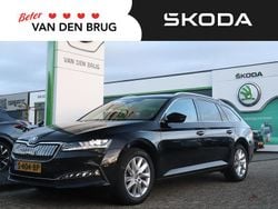 Zwart Gebruikt 2023 Skoda Superb Business Line Stationwagen | € 32.945 (Eerlijke prijs)