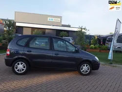 Grijs Gebruikt 2003 Renault Scénic Expression MPV | € 799 (Eerlijke prijs)