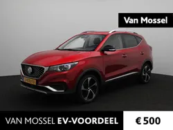 Rood Gebruikt 2020 MG ZS Luxury Sedan | € 15.495 (Eerlijke prijs)