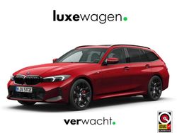 Rood Gebruikt 2024 BMW 330e M Sport Stationwagen | € 51.700 (Eerlijke prijs)