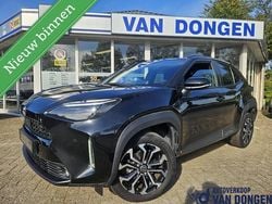 Zwart Gebruikt 2023 Toyota Yaris Cross SUV | € 25.490 (Goede deal)
