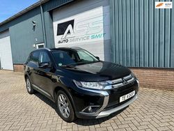 Zwart Gebruikt 2016 Mitsubishi Outlander SUV | € 14.850 (Super prijs)