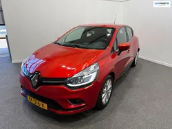 Rood, metallic lak Gebruikt 2018 Renault Clio IV Bose Edition Hatchback | € 12.450 (Eerlijke prijs)