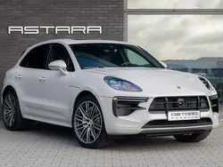 Grijs Gebruikt 2020 Porsche Macan Turbo SUV | € 109.800