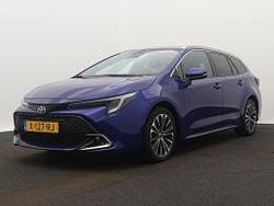 Blauw Gebruikt 2024 Toyota Corolla Edition Stationwagen | € 29.445 (Eerlijke prijs)