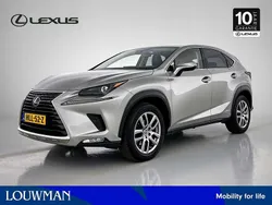 Grijs Gebruikt 2021 Lexus NX300h Luxury Line SUV | € 42.450 (Eerlijke prijs)