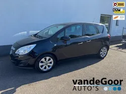Zwart, metallic lak Gebruikt 2010 Opel Meriva Cosmo MPV | € 4.250 (Eerlijke prijs)