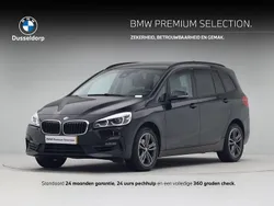 Zwart Gebruikt 2022 BMW 216 Sport Line Stationwagen | € 21.250 (Goede deal)