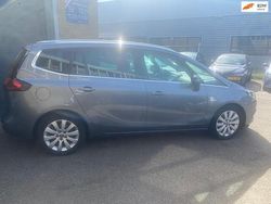 Grijs Gebruikt 2018 Opel Zafira Edition MPV | € 12.799 (Goede deal)