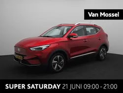 Rood Gebruikt 2022 MG ZS Comfort Sedan | € 21.495 (Iets duurder)
