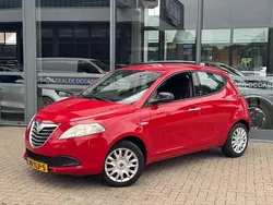 Rood Gebruikt 2012 Lancia Ypsilon Hatchback | € 4.450 (Eerlijke prijs)