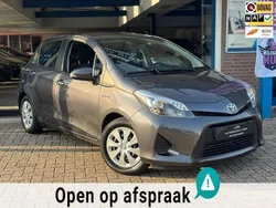 Grijs Gebruikt 2013 Toyota Yaris Hatchback | € 11.950 (Eerlijke prijs)