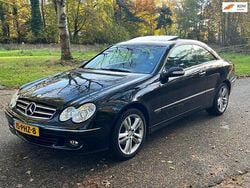 Zwart Gebruikt 2006 Mercedes 220 Avantgarde Coupé | € 4.250
