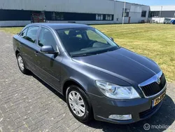 Grijs Gebruikt 2010 Skoda Octavia Ambition Hatchback | € 3.499 (Eerlijke prijs)