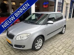 Grijs Gebruikt 2010 Skoda Fabia Hatchback | € 3.699 (Eerlijke prijs)