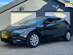 Zwart Gebruikt 2016 Seat Leon CONNECT Hatchback | € 9.850 (Eerlijke prijs)