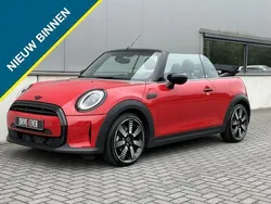 Rood Gebruikt 2023 Mini Cooper Cabriolet Classic Cabriolet | € 32.495 (Eerlijke prijs)