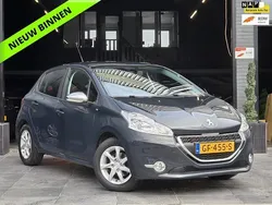 Zwart Gebruikt 2015 Peugeot 208 Style Hatchback | € 6.494 (Eerlijke prijs)