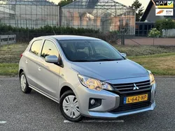 Grijs, metallic lak Gebruikt 2021 Mitsubishi Space Star Hatchback | € 8.990 (Super prijs)