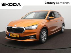 Oranje Gebruikt 2023 Skoda Fabia Ambition Hatchback | € 17.450 (Eerlijke prijs)