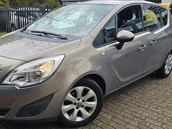 Bruin Gebruikt 2012 Opel Meriva Edition MPV | € 4.750 (Eerlijke prijs)