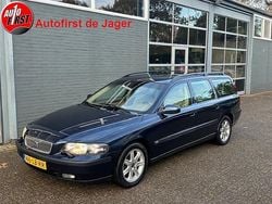 Blauw (metallic) Gebruikt 2002 Volvo V70 Comfort Stationwagen | € 1.250 (Goede deal)