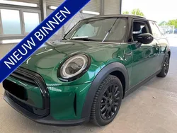 Groen Gebruikt 2021 Mini Cooper Classic Hatchback | € 21.990 (Eerlijke prijs)
