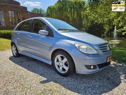 Blauw Gebruikt 2006 Mercedes B200 MPV | € 1.999 (Eerlijke prijs)