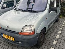 Zilver Gebruikt 2002 Renault Kangoo MPV | € 550 (Super prijs)