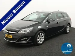 Zwart Gebruikt 2014 Opel Astra Design Edition Stationwagen | € 8.350 (Iets duurder)