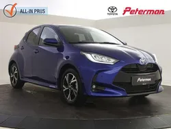 Blauw, metallic lak Gebruikt 2024 Toyota Yaris Hybrid Style Hatchback | € 25.899 (Eerlijke prijs)