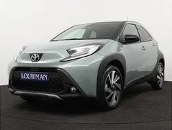 Groen metallic Gebruikt 2024 Toyota Aygo Envy Hatchback | € 24.795 (Duur)