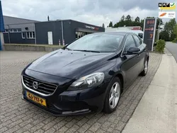 Blauw Gebruikt 2015 Volvo V40 Business Edition Stationwagen | € 5.250 (Eerlijke prijs)