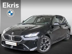 Saphirschwarz Gebruikt 2024 BMW 120 Shadowline Hatchback | € 39.950 (Super prijs)