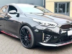 Zwart (metallic) Gebruikt 2019 Kia ProCeed Hatchback | € 19.995 (Goede deal)