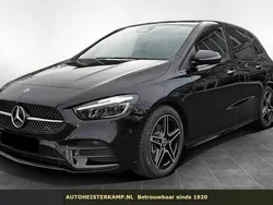 Zwart Gebruikt 2024 Mercedes B200 AMG line MPV | € 45.950