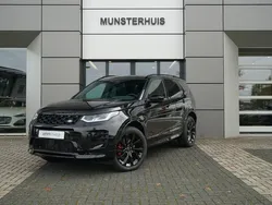 Santorini black (zwart metallic) Gebruikt 2024 Land Rover Discovery Sport SE Dynamic SUV | € 63.540 (Iets duurder)