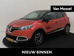 Twotone rouge flamme / noir e Gebruikt 2017 Renault Captur XMOD SUV | € 13.440 (Iets duurder)