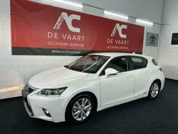 Wit Gebruikt 2014 Lexus CT200h Business Edition Hatchback | € 11.499 (Eerlijke prijs)