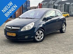Blauw Gebruikt 2011 Opel Corsa Cosmo Hatchback | € 1.795 (Eerlijke prijs)